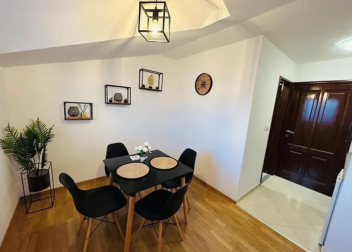 アパート Angelo ビビニェ