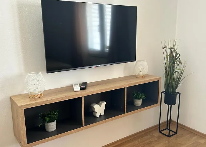 アパート Angelo ビビニェ