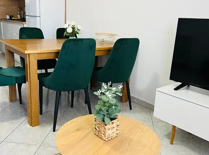 Angelo アパート ビビニェ