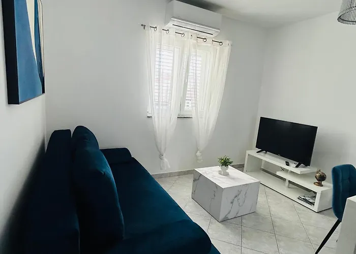 Angelo アパート ビビニェ