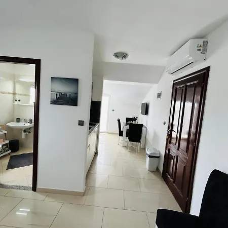 Angelo Apartment