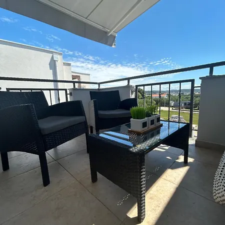 Angelo * بيبينيا